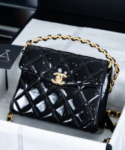 CHANEL 31 RUE CAMBON - GLOSSY BLACK - LAMBSKIN