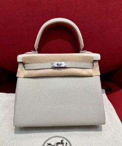 HERMES KELLY - 25 - PEARL GRAY - TOGO - PHW