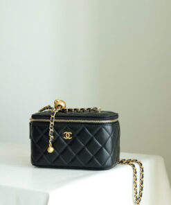 CHANEL VANITY WITH CHAIN – SMALL - BLACK – LAMBSKIN – GOLD