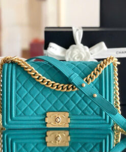 CHANEL BOY - MEDIUM - GREEN - CAVIAR - GOLD