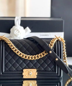 CHANEL BOY – MEDIUM – BLACK – CAVIAR – GOLD