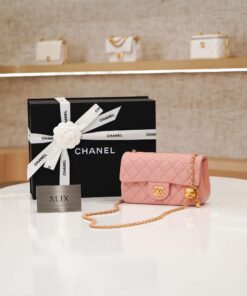 CHANEL FLAP BAG WITH CHAIN – SMALL - PINK – LAMBSKIN – GOLD