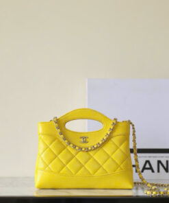 CHANEL 31 – MINI – YELLOW – SHINY CALFSKIN – GOLD CHAMPAGNE