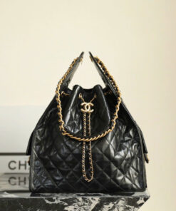 CHANEL 25 – MEDIUM – BLACK – LAMBSKIN – GOLD