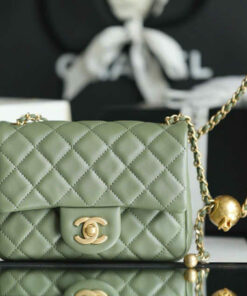 CHANEL FLAP BAG WITH CHAIN – MINI – GREEN – LAMBSKIN – GOLD