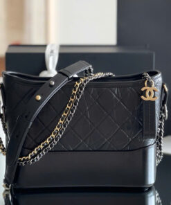 CHANEL GABRIELLE - SMALL - BLACK - SHINY CALFSKIN - GOLD