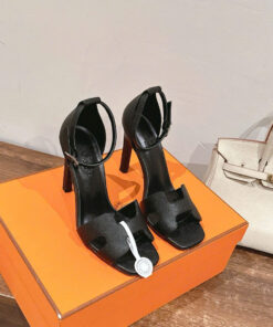 HERMES  JOY SANDALS - NOIR - EPSOM