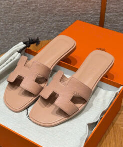 HERMES ORAN SANDALS – PELINO BEIGE – EPSOM