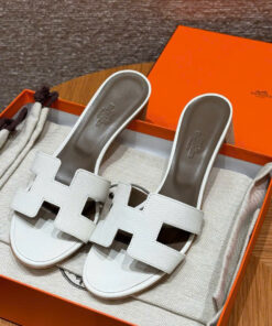 HERMES OASIS SANDAL – BLANC – EPSOM