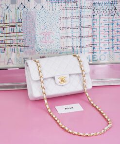 CHANEL CLASSIC – 23 – WHITE – LAMBSKIN – GOLD
