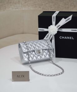 CHANEL CLASSIC – 23 – SILVER – LAMBSKIN – SILVER