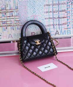 CHANEL KELLY – BLACK – SHINY AGED CALFSKIN – GOLD