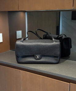 CHANEL MAXI FLAP BAG - SMALL - BLACK - GRAINED CALFSKIN - SILVER