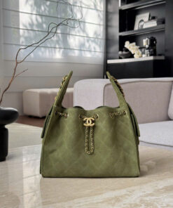 CHANEL 25 – SMALL – GREEN – SUEDE CALFSKIN – AGED GOLD