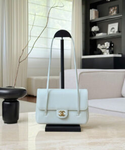 CHANEL 26P PREPPY COCO - SMALL - LIGHT GREEN - GRAINED SHINY CALFSKIN - GOLD