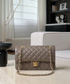 CHANEL CLASSIC – 25 – DOVE GRAY – LAMBSKIN – GOLD