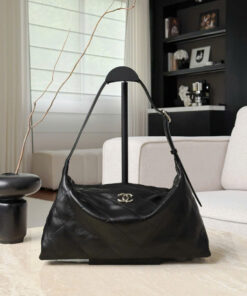CHANEL 26P MAXI HOBO - BLACK - SHINY LAMBSKIN - GOLD CHAMPAGNE