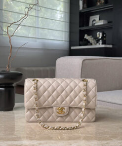 CHANEL CLASSIC – 25 – LIGHT BEIGE – CAVIAR – GOLD