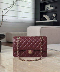 CHANEL CLASSIC – 25 – BURGUNDY – LAMBSKIN – GOLD CHAMPAGNE