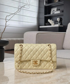 CHANEL CLASSIC – 25 – YELLOW – LAMBSKIN – GOLD