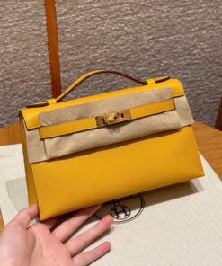 HERMES KELLY POCHETTE – JAUNE AMBER – EPSOME – GHW