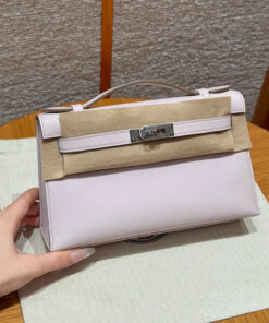 HERMES KELLY POCHETTE – MAUVE PALE – SWIFT – PHW
