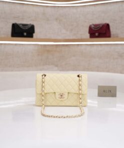 CHANEL CLASSIC – 23 – LIGHT YELLOW – CAVIAR – GOLD CHAMPAGNE