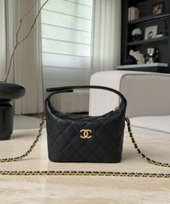 CHANEL 25C HOBO CLUTCHES WITH CHAIN – BLACK – CAVIAR – GOLD