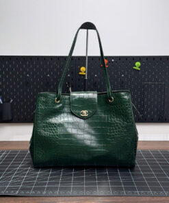 CHANEL SHOPPING BAG - LARGE - DARK GREEN - CROCODILE - GOLD