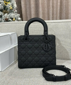 DIOR LADY – MEDIUM – SO BLACK – LAMBSKIN – BLACK