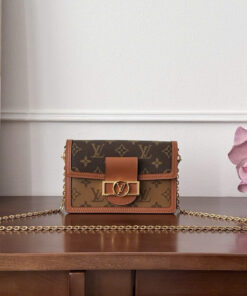 LV DAUPHINE CHAIN WALLET - BROWN - MONOGRAM CANVAS - GOLD