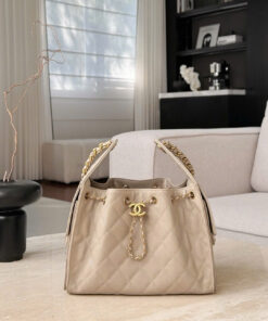 CHANEL 25 – SMALL – LIGHT BEIGE – CAVIAR – AGED GOLD