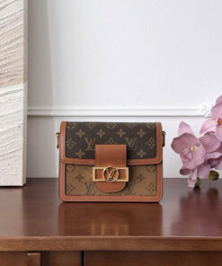 LV DAUPHINE CHAIN WALLET – BROWN – MONOGRAM CANVAS – GOLD